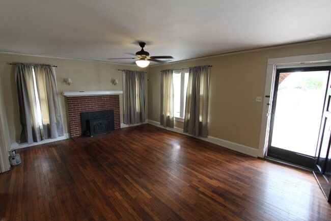 Photo - 234 Saluda St