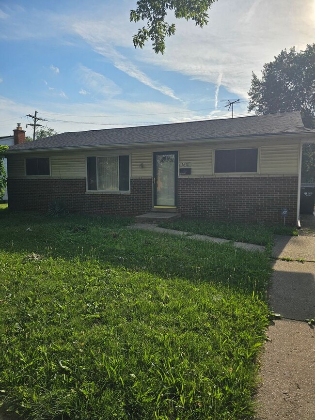 Building Photo - View your new home today