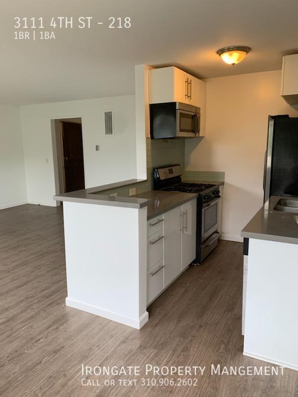 Photo - 3111 4th St Unidad 218