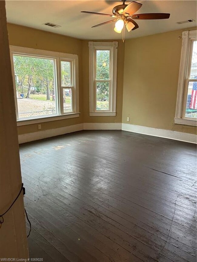 Photo - 600 S 17th St