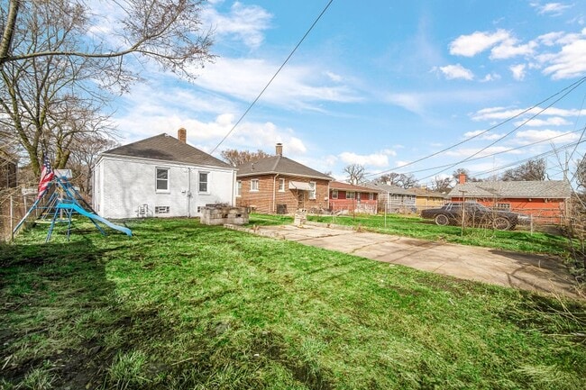 Photo - 735 Porter St