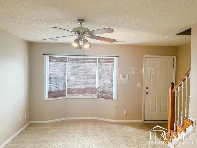 Photo - 3813 E Vancroft Cir