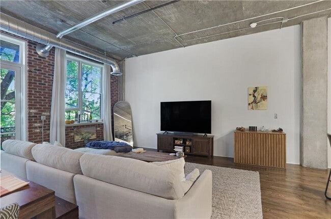 Photo - 3235 Roswell Rd NE Unidad 408