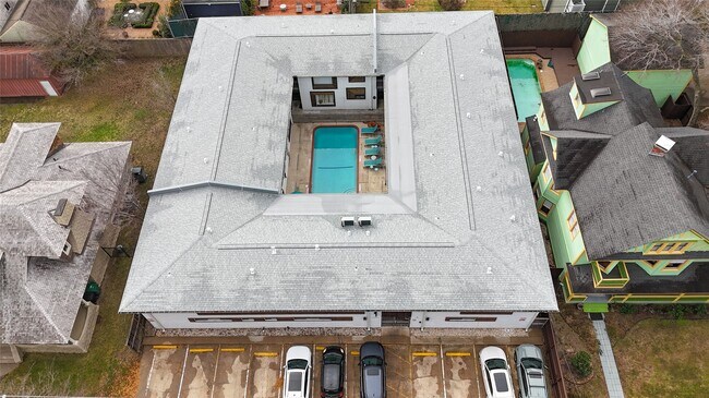 Building Photo - 311 Hawthorne St