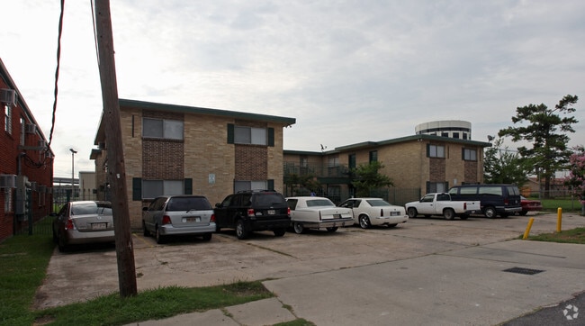 Photo - Creekside Apartments