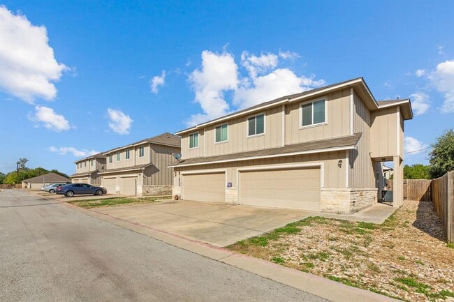 Photo - 412 Carl Shipp Dr