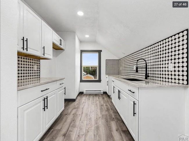 Photo - 1835 E 4th St