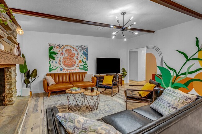 Photo - 5918 Lattimer Dr