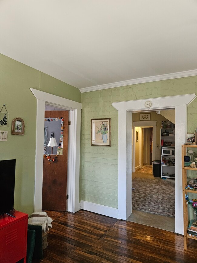 Photo - 121 N Lancaster St Unit Apt C