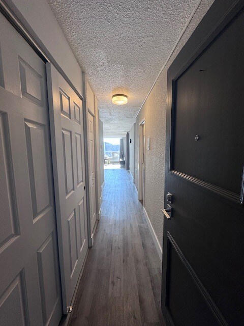 Photo - 5572-5572 N Ridge Rd