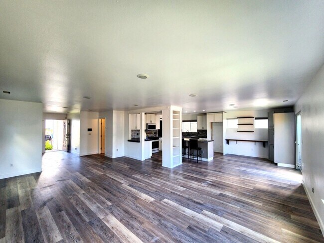 Photo - 2189 SW Grebe Way