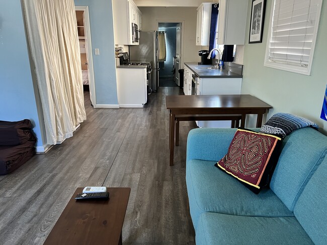 Photo - 3676 Marlborough Ave