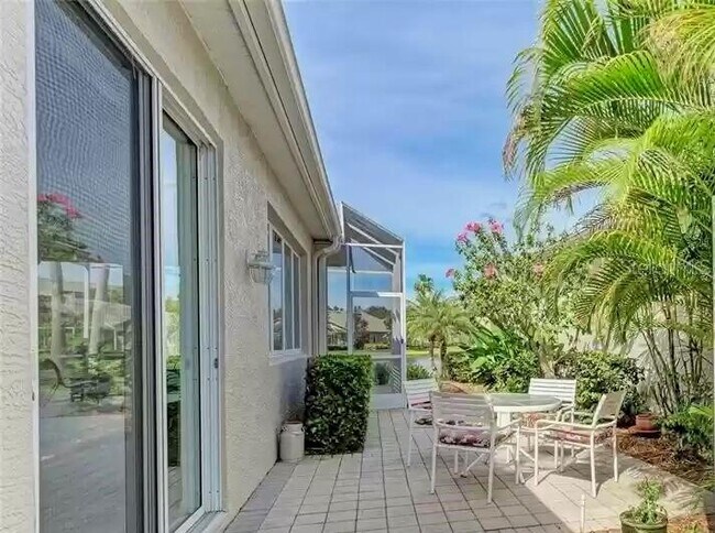 Photo - 8515 53rd Pl E