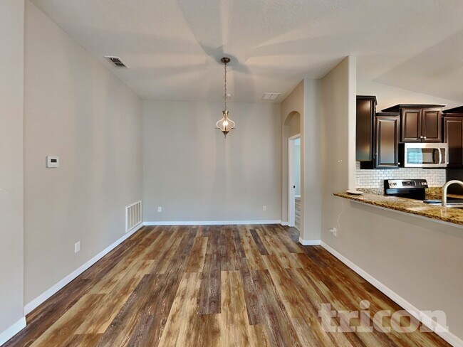 Photo - 13928 Reindeer Cir