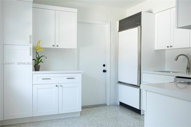 Building Photo - 1226 SW 30th Ave Unit 1226