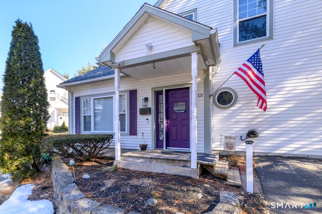 Photo - 905 Oronoke Rd Unit 13