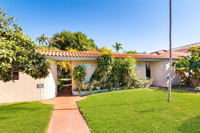 Building Photo - 835 Alton Rd Unit 19