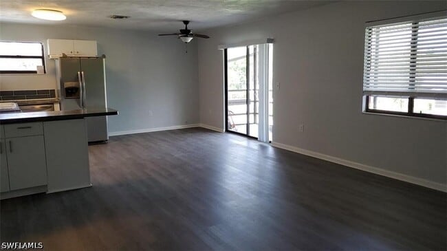 Photo - 27599 Lime St