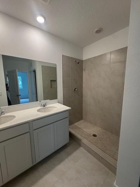 Photo - 4844 Dillon St