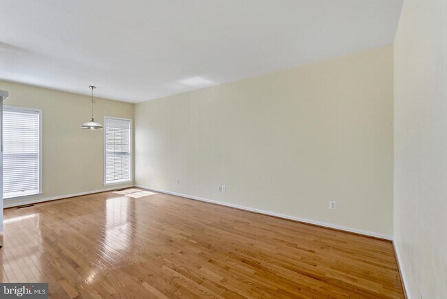Photo - 24652 Siltstone Square