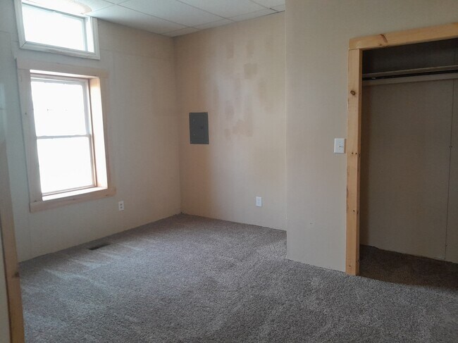 Photo - 107 S Pawling St Unit Apt 8
