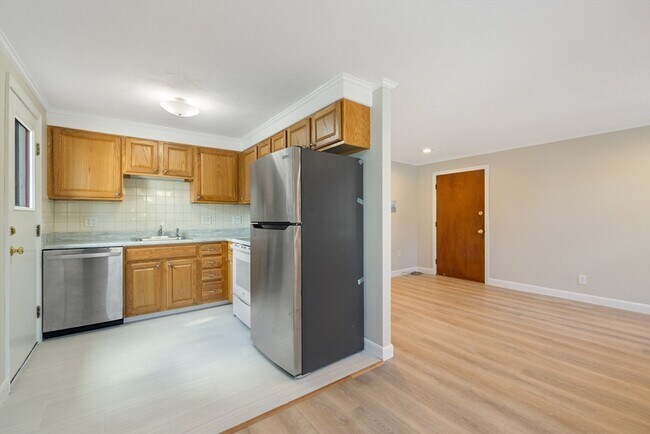Photo - 51 Lynde St Unit 2