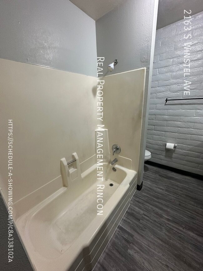 Photo - 2163 S Winstel Ave