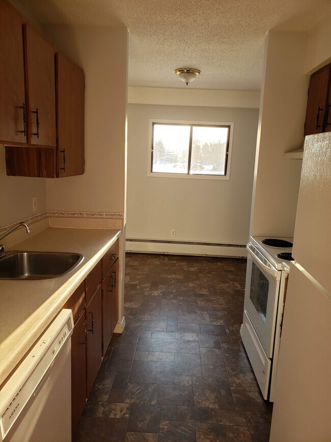 Photo - Village Green Apartments