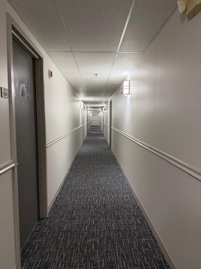 Austin Manor Apartments
