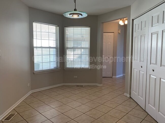 Photo - 5474 Ridge Crossing