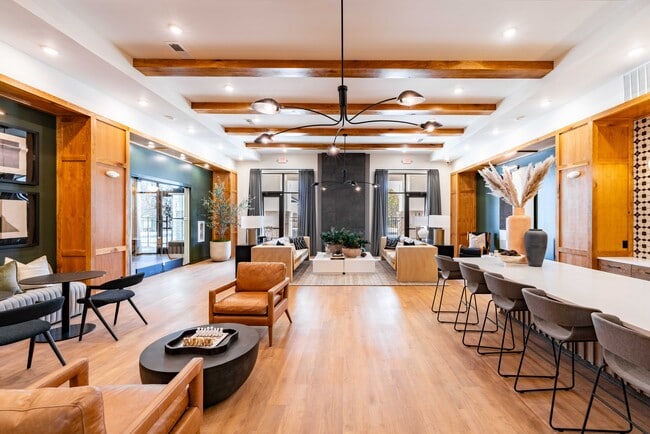 Photo - Hawthorne at Whitehall