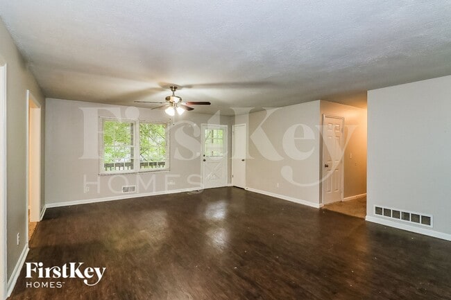 211 Burnie Rd