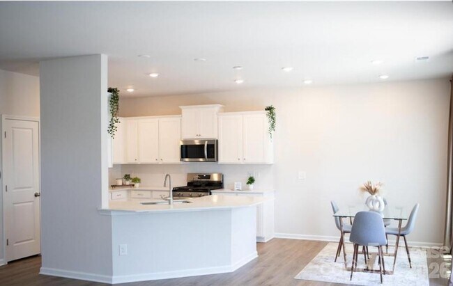 Photo - 13020 Lannister Dr