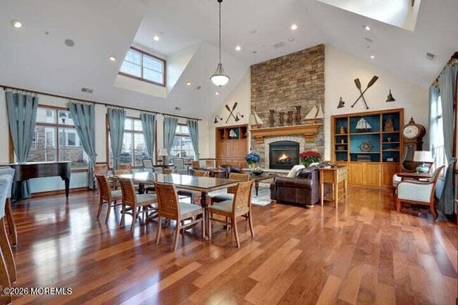 33 Cooper Ave Unit 210