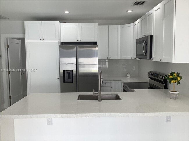 Photo - 1653 SW 17th Ter