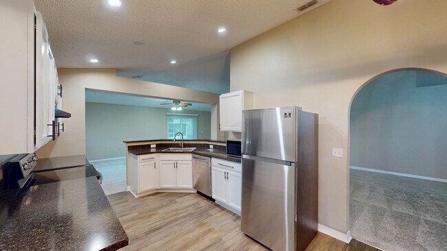 Photo - 7332 Gum Tree Rd