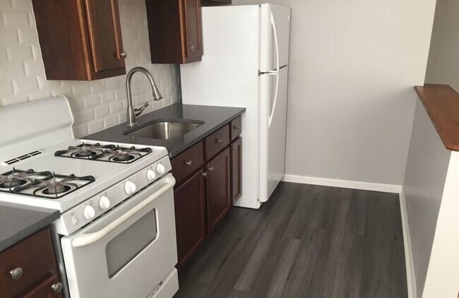 Photo - 1757 W North Shore Ave