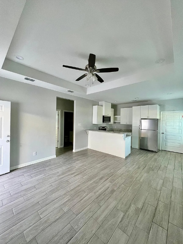 Photo - 1201 W Heritage Dr