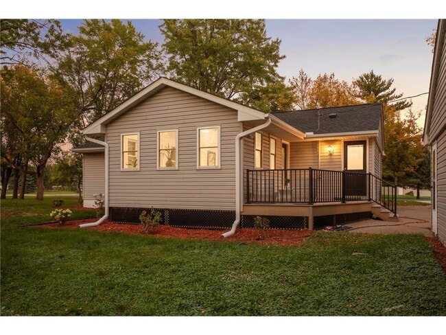 Photo - 15240 Kangaroo St NW