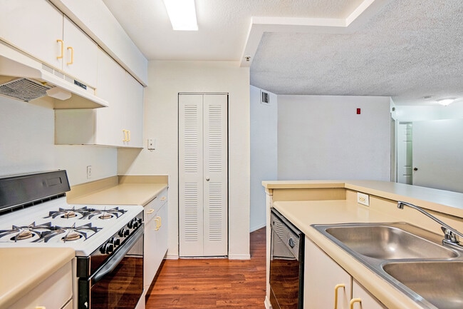 Raven Crossings Apartments