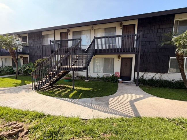 Building Photo - Remodeled 1 Bedroom, 1 Bathroom Stanton Co... Unit 16
