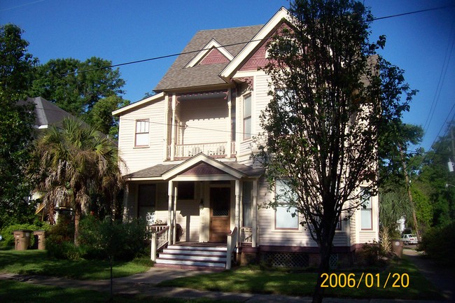 Building Photo - 200 Michigan Ave Unit 1 Rental