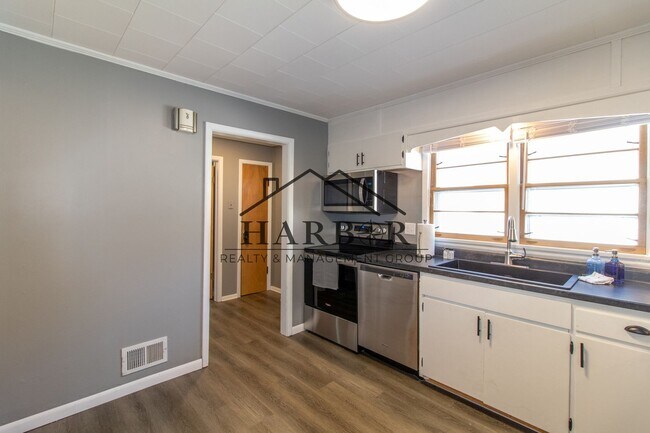 Photo - 5th Avenue SE Duplex Unit 515
