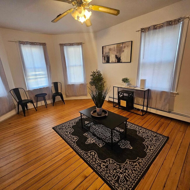 Photo - 141 Wendell St Unit ID1373618P