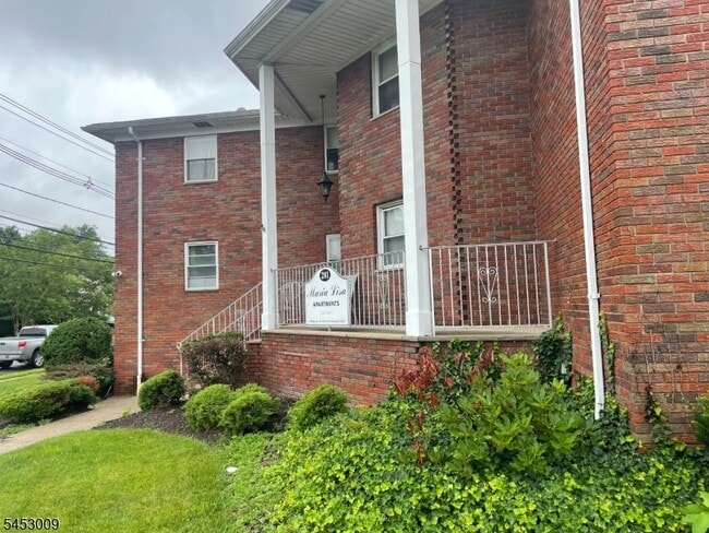 Building Photo - 281 Bloomfield Ave