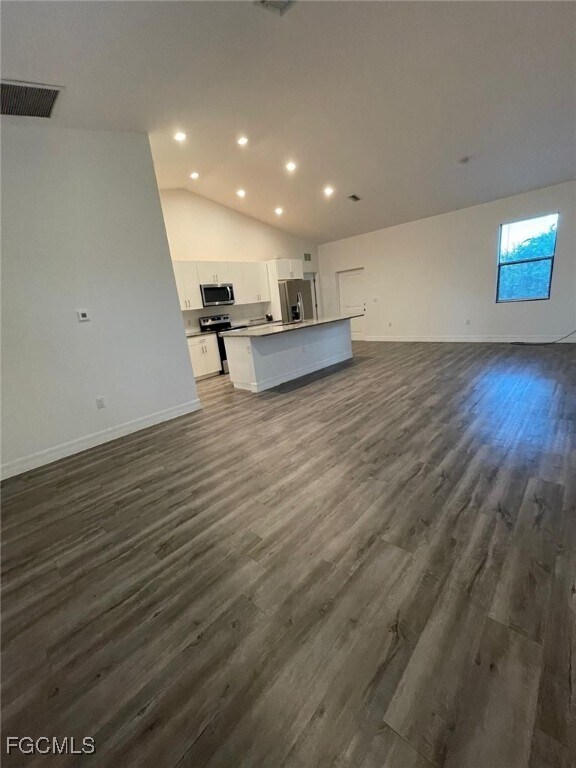 Photo - 8027 Buttercup Cir