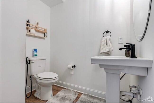 Building Photo - 7048 Dunton Rd Rental