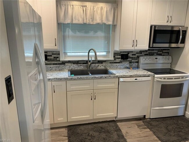 Photo - 6328 Shelby Ln