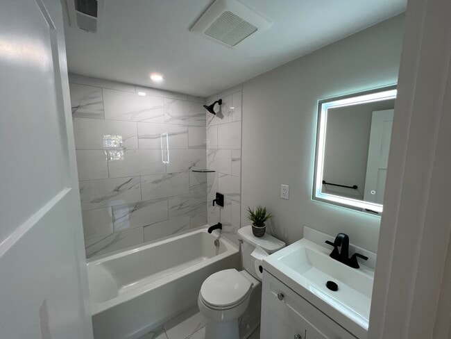 Photo - 40 Genetti Cir Unit 40