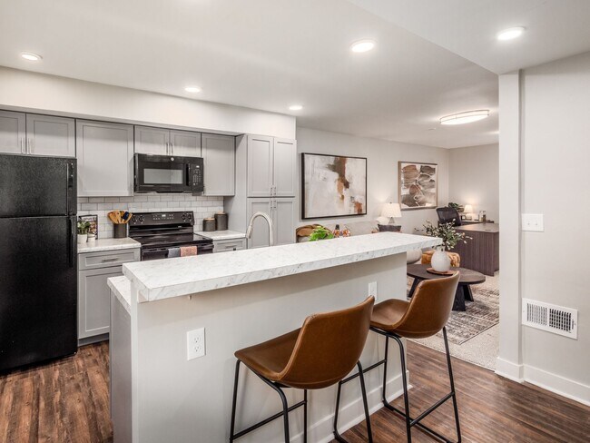 Photo - Bexley Plaza Apartments
